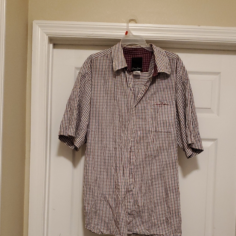 Sean John Men's Burgundy and White Check Short-Sleeve Button-Down